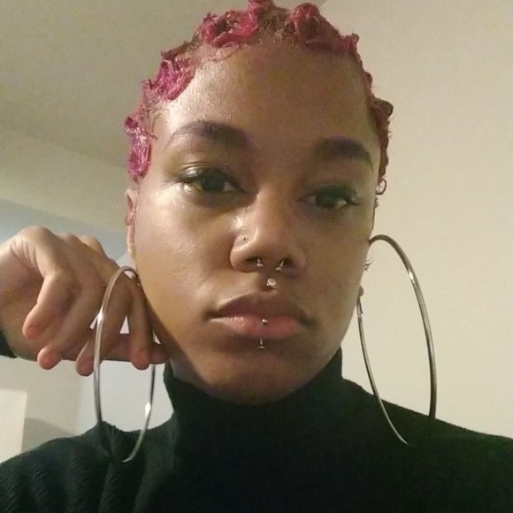 Meet your Posher, Mecca - Picture 1 of 1